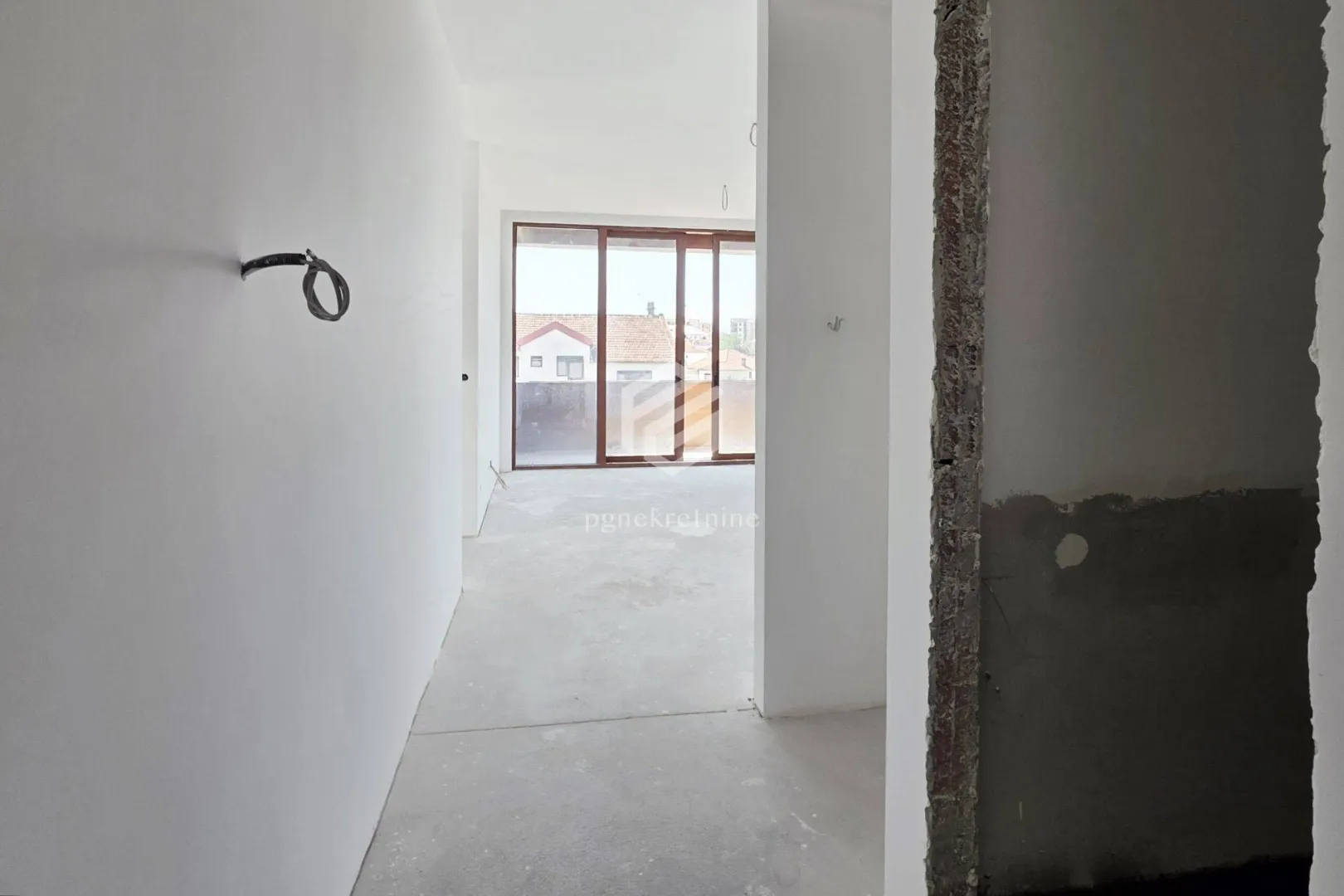 Prodaja, dvosoban stan, 67m², Konik, Podgorica