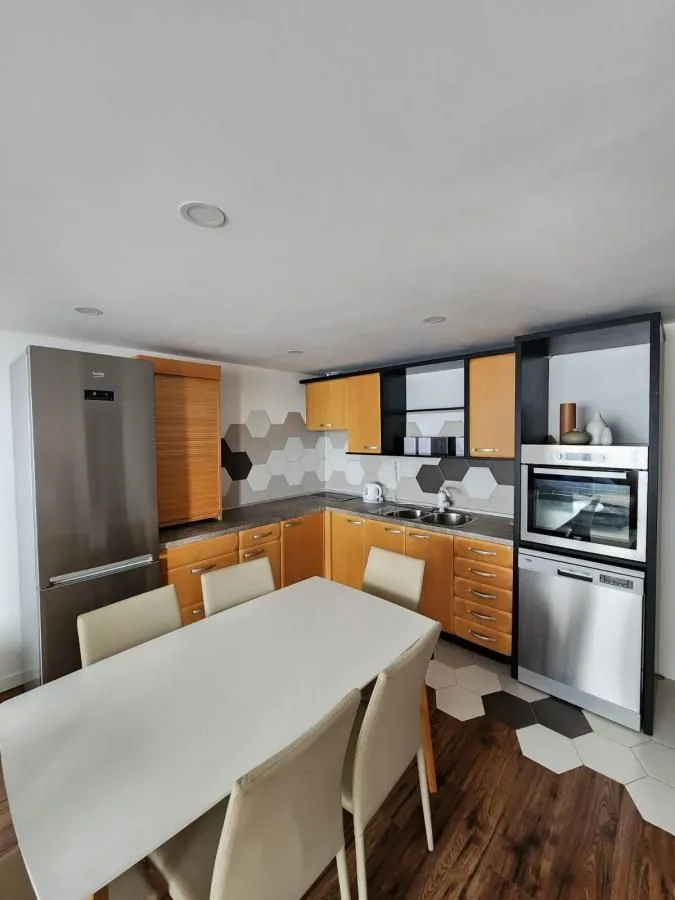Rent, three bedroom apartment, 75m², Seljanovo, Tivat