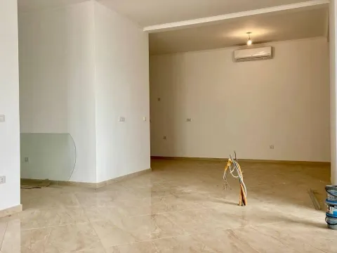 Sale, three bedroom apartment, 228m², Dobra Voda, Budva - image 5