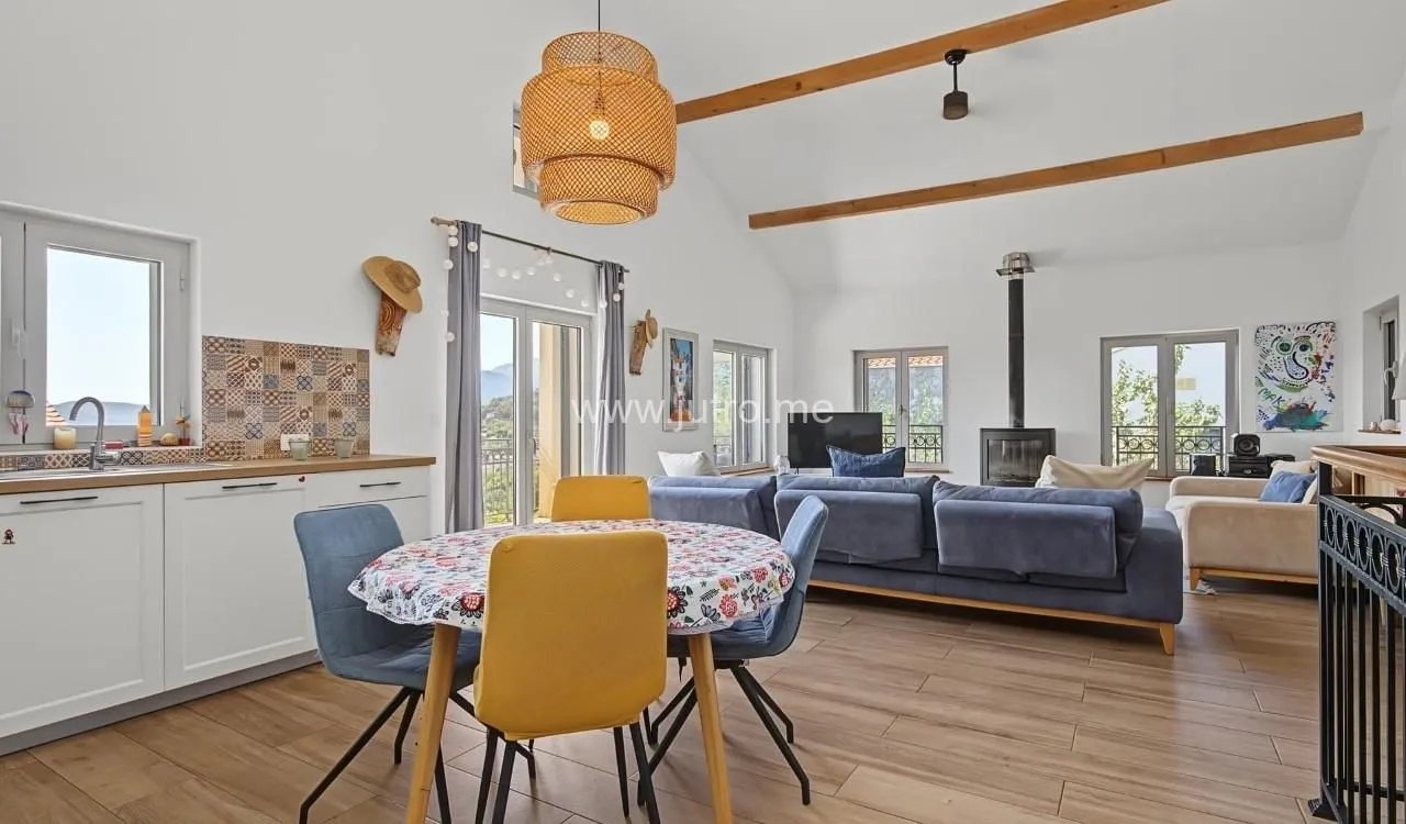 Prodaja, kuća, 158m², Kavač, Kotor