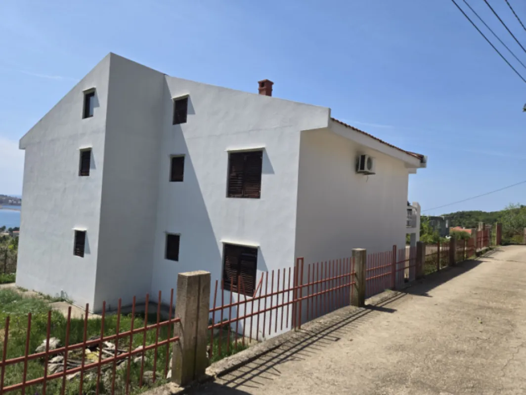 Sale, house, 272m², Šušanj, Bar
