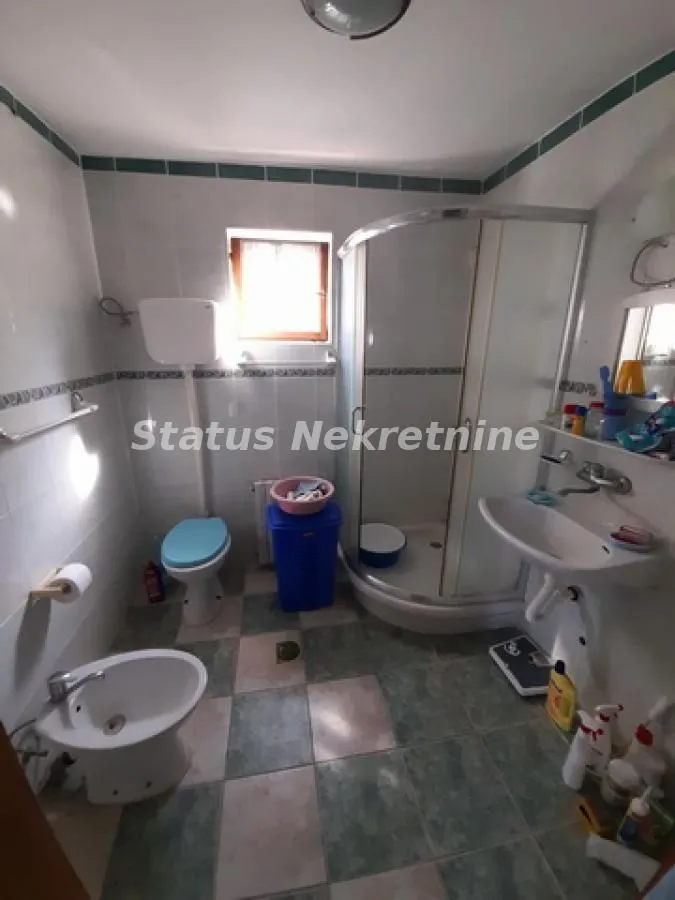 Sale, house, 246m², Beočin, Srbija