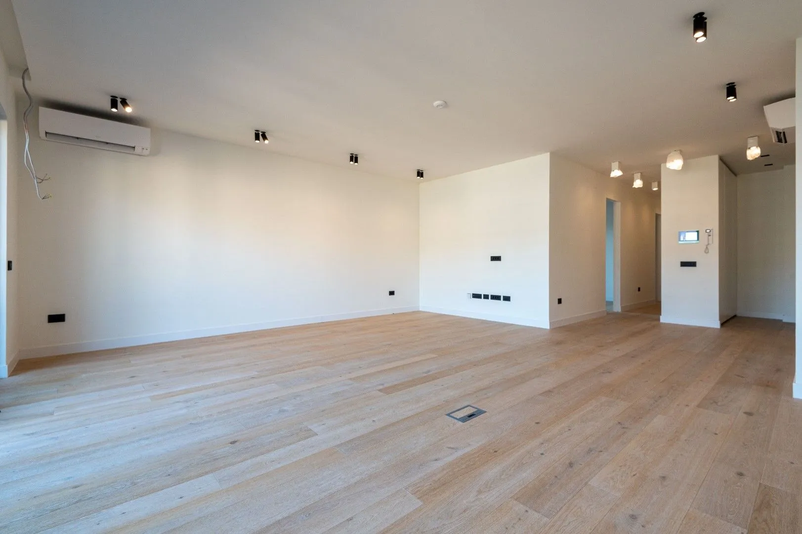 Prodaja, trosoban stan, 149m², Gospoština, Budva