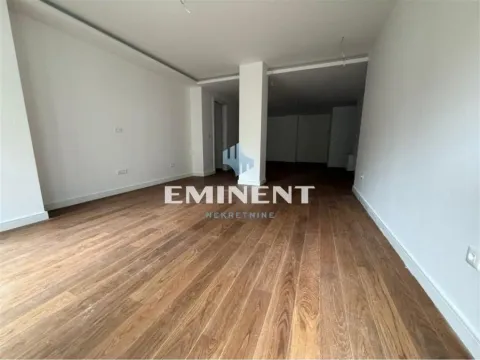 Izdavanje, četvorosoban stan, 129m², Crveni Krst, Beograd - image 5