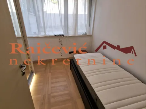 Izdavanje, četvorosoban stan, 148m², Savski Venac, Beograd - image 8