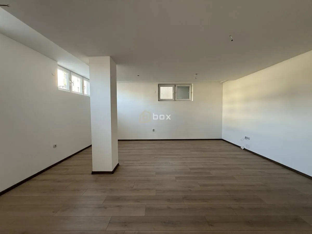 Prodaja, dvosoban stan, 72m², Pantelej, Niš