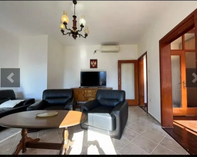 Prodaja, dvosoban stan, 84m², Kotor, Crna Gora