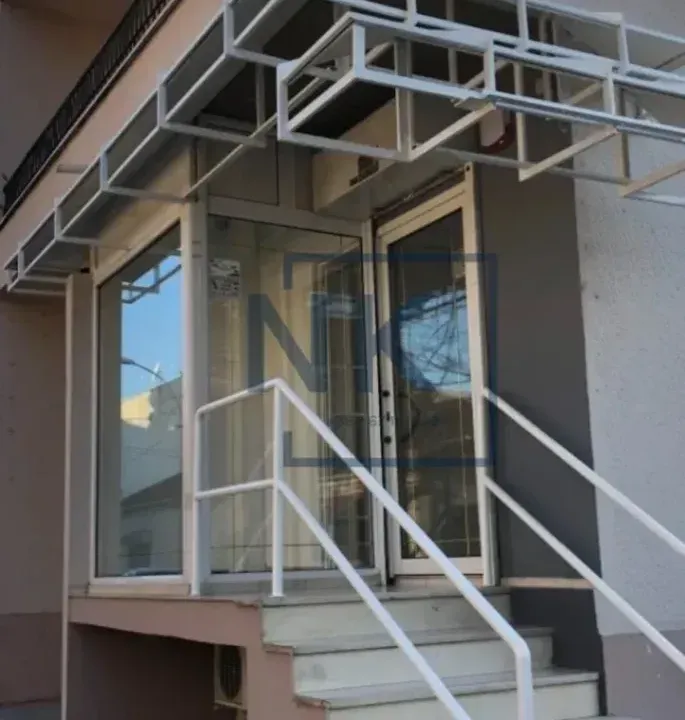 Izdavanje, poslovni prostor, 25m², Centar, Podgorica