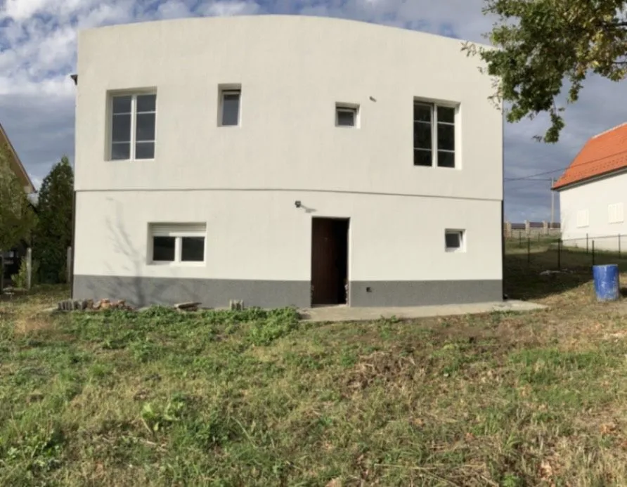 Prodaja, kuća, 280m², Sopot, Beograd