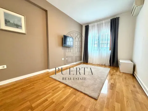 Izdavanje, dvosoban stan, 90m², Preko Morače, Podgorica - image 16