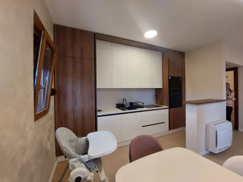 Sale, three bedroom apartment, 86m², Radanovići, Kotor - image 5