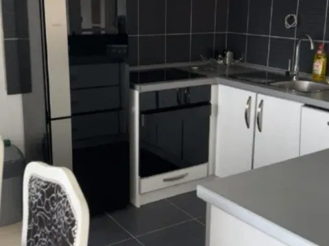 Izdavanje, dvosoban stan, 100m², Šušanj, Bar - image 3