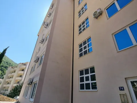 Sale, three bedroom apartment, 169m², Petrovac, Budva - image 8