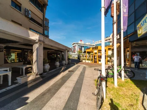 Prodaja, stan, 127m², Preko Morače, Podgorica - image 13