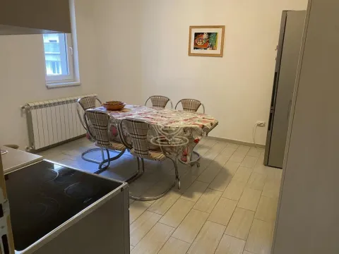 Izdavanje, trosoban stan, 92m², Tašmajdan, Palilula Sve Podlokacije - image 22
