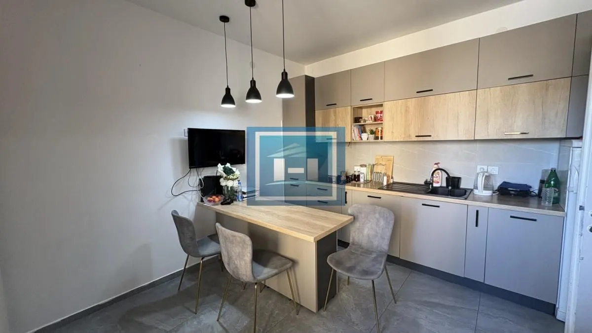 Prodaja, dvosoban stan, 63m², Centar, Jagodina