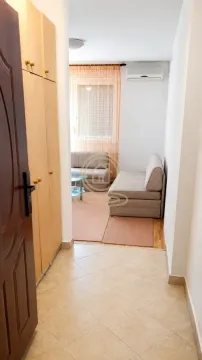 Izdavanje, jednosoban stan, 36m², Adamovićevo Naselje, Novi Sad Sve Podlokacije - image 2