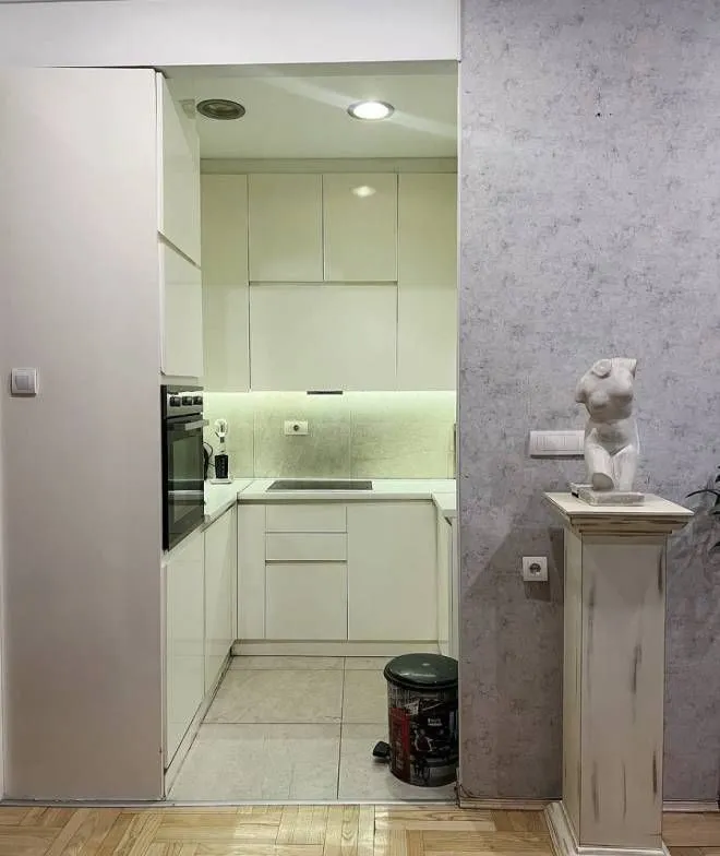 Izdavanje, dvosoban stan, 69m², Vračar Hram, Vračar Sve Podlokacije