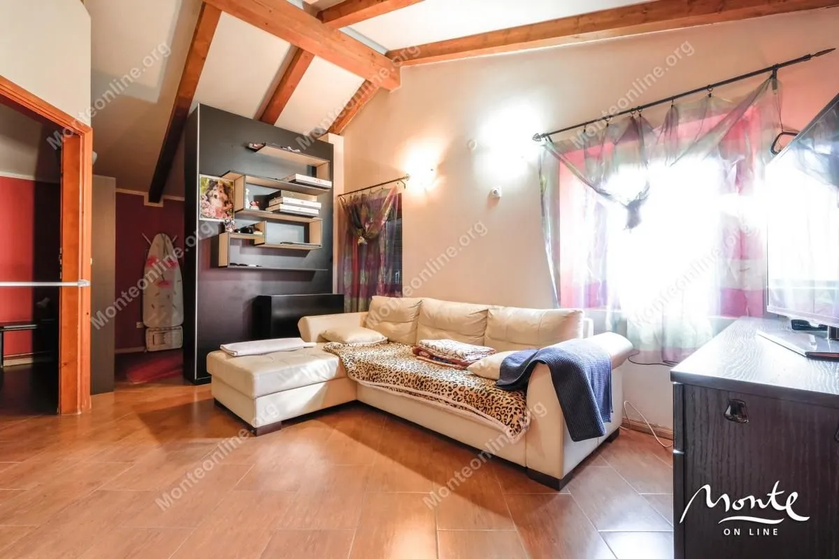 Prodaja, kuća, 500m², Orahovac, Kotor