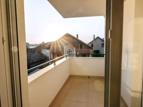 Rent, three bedroom apartment, 96m², Pantelej, Niš - image 13