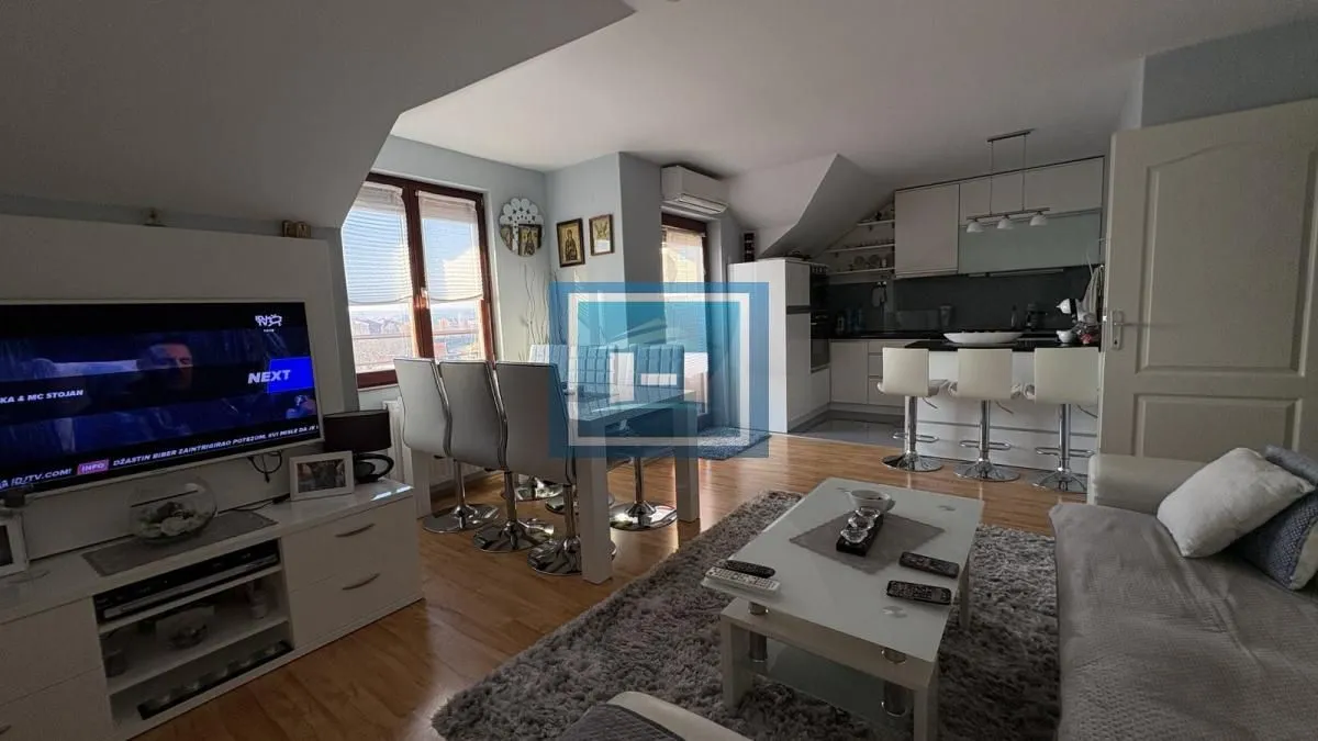 Prodaja, četvorosoban stan, 112m², Centar, Jagodina