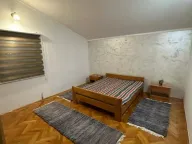 Izdavanje, kuća, 170m², Gornja Gorica, Podgorica - image 10