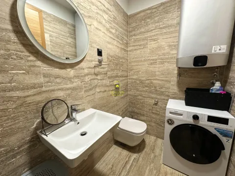 Izdavanje, dvosoban stan, 83m², Kod Capital Plaze, Podgorica - image 11