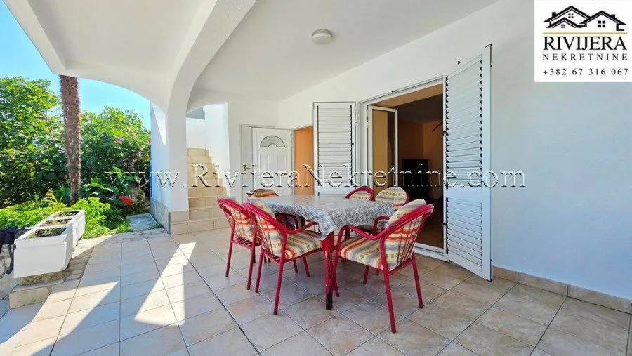 Prodaja, kuća, 105m², Njivice, Herceg Novi