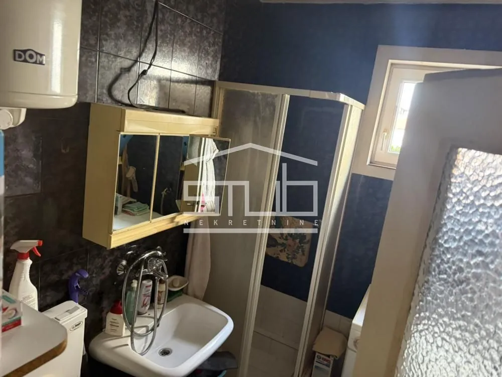 Sale, four bedroom apartment, 64m², Karaburma, Palilula Sve Podlokacije