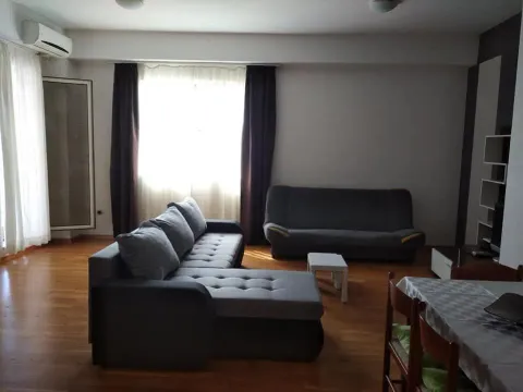 Rent, one bedroom apartment, 55m², Budva, Crna Gora - image 1