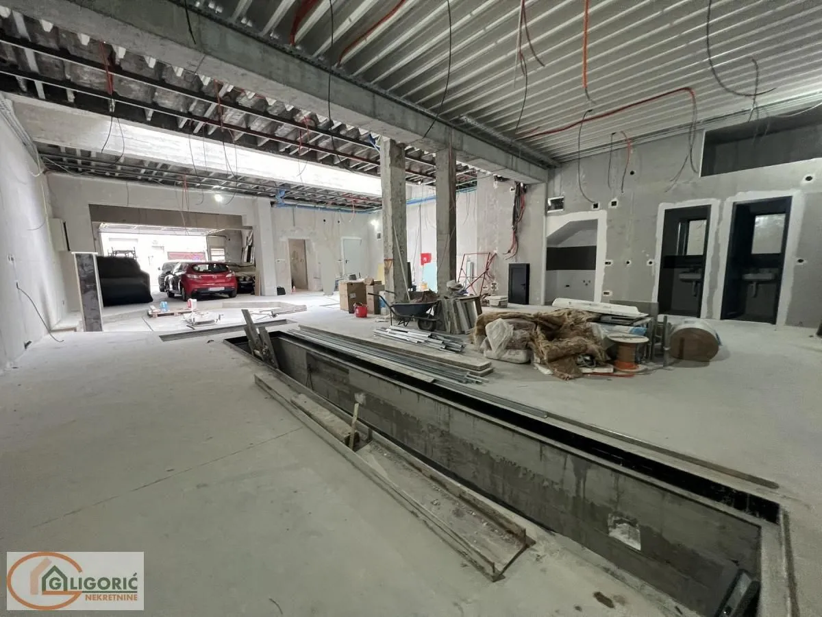 Sale, office space, 382m², Crveni Krst, Beograd