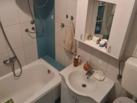 Sale, two bedroom apartment, 80m², Pejton, Podgorica - image 8