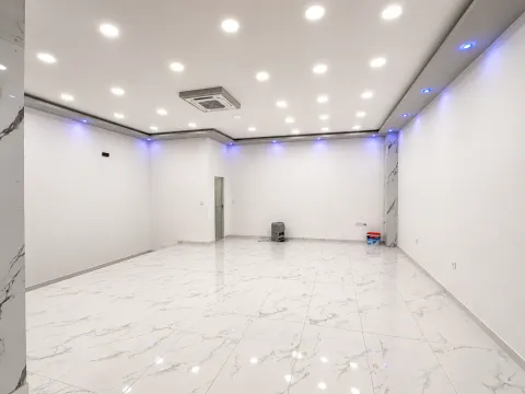 Rent, office space, 115m², Stari Aerodrom, Podgorica - image 1