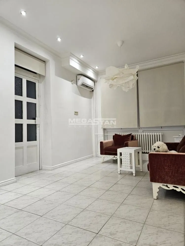 Prodaja, poslovni prostor, 27m², Vračar Hram, Vračar Sve Podlokacije