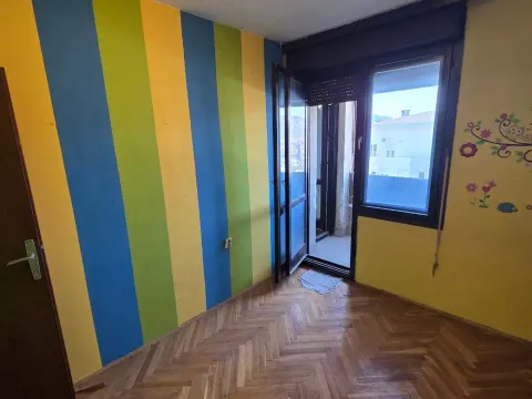 Prodaja, trosoban stan, 95m², Blok 9, Podgorica - image 11