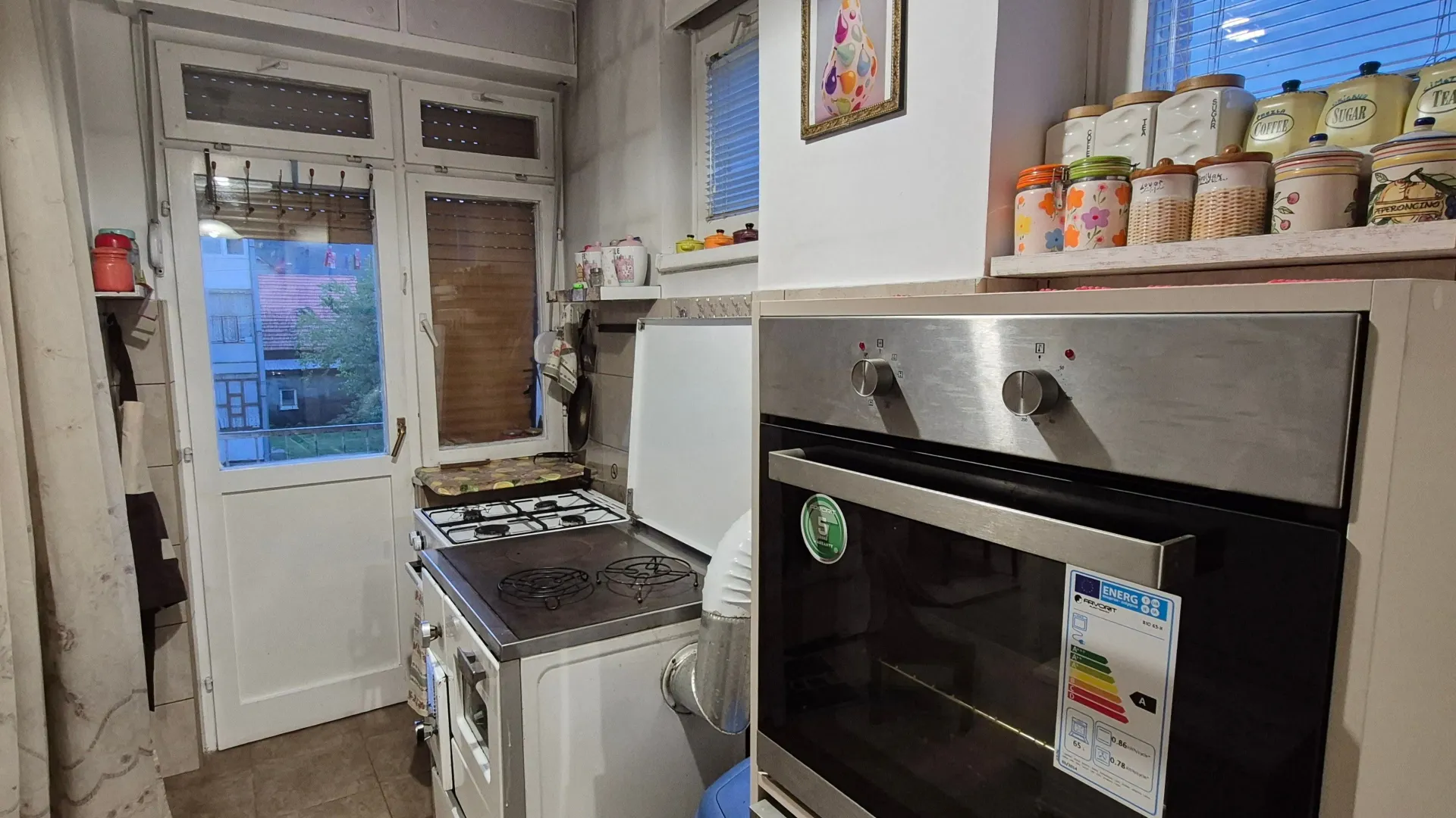 Prodaja, trosoban stan, 95m², Centar, Nikšić