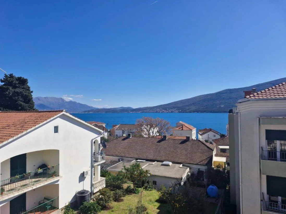 Prodaja, jednosoban stan, 47m2, Đenovići, Herceg Novi