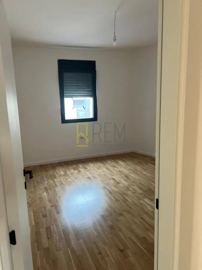 Prodaja, dvosoban stan, 75m², Stara Varoš, Podgorica