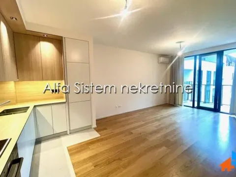 Prodaja, trosoban stan, 88m², Savski Venac, Beograd - image 1