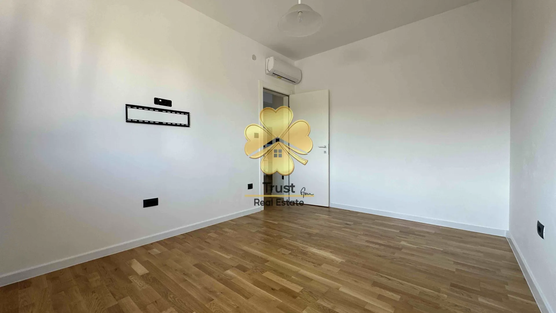 Rent, two bedroom apartment, 100m², Blok 9, Podgorica