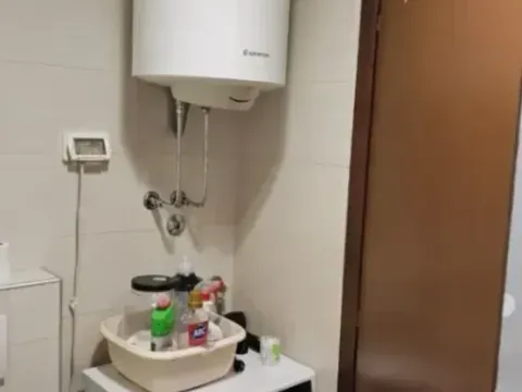 Izdavanje, jednosoban stan, 51m², City Kvart, Podgorica - image 8