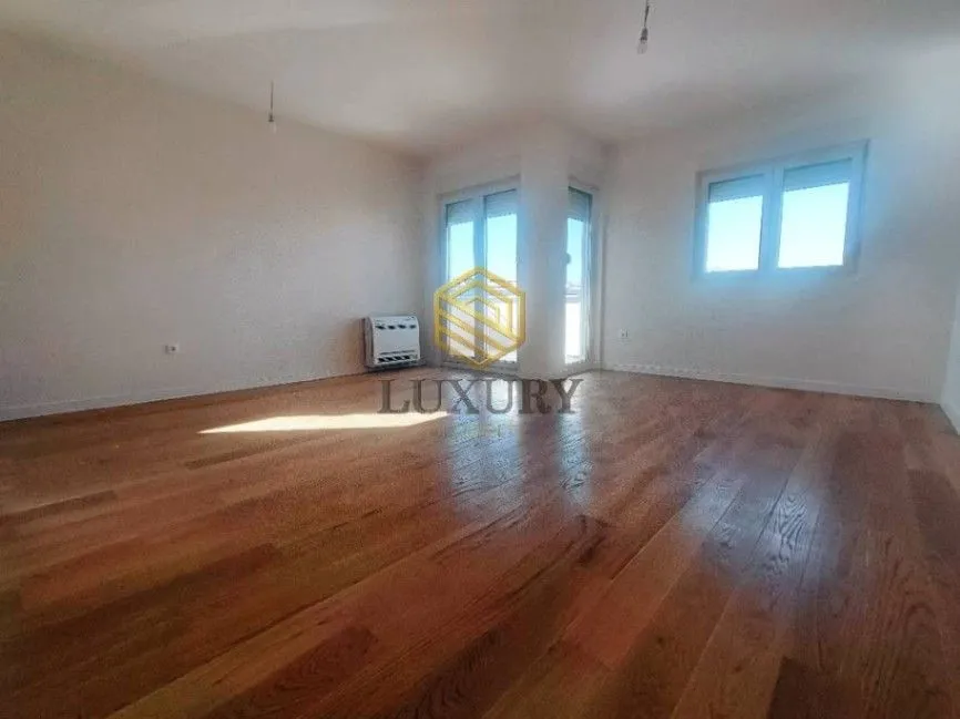Rent, two bedroom apartment, 75m², Central Point, Podgorica