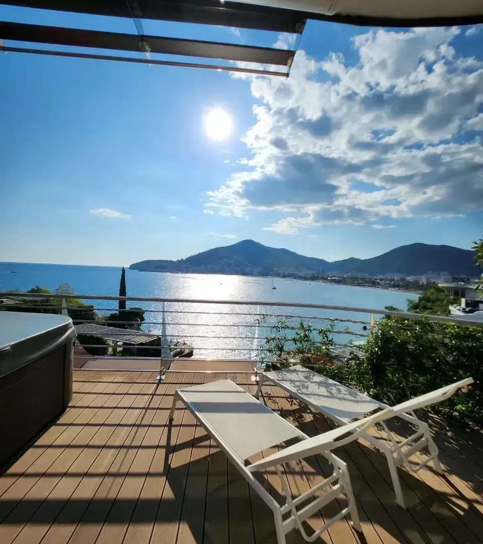 Sale, two bedroom apartment, 138m², Dukley Gardens, Budva
