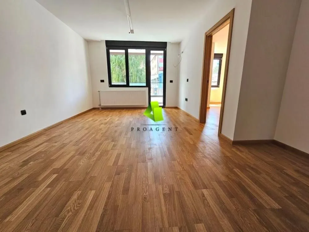 Prodaja, trosoban stan, 84m², Medijana, Niš