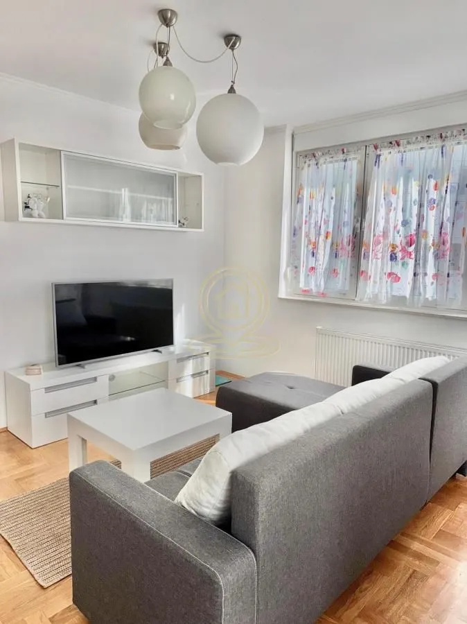 Rent, one bedroom apartment, 50m², Grbavica, Novi Sad Sve Podlokacije
