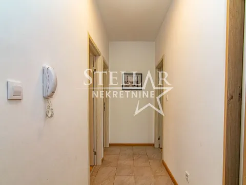 Rent, two bedroom apartment, 56m², City Kvart, Podgorica - image 10