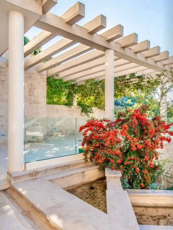 Rent, house, 250m², Reževići, Budva