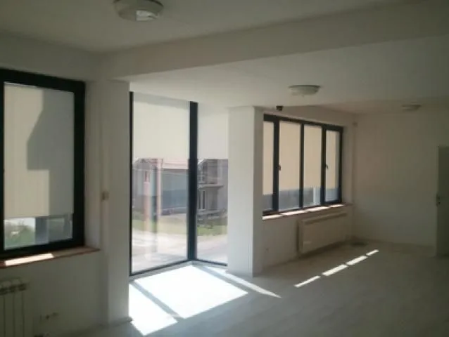 Rent, office space, 864m², Altina, Beograd