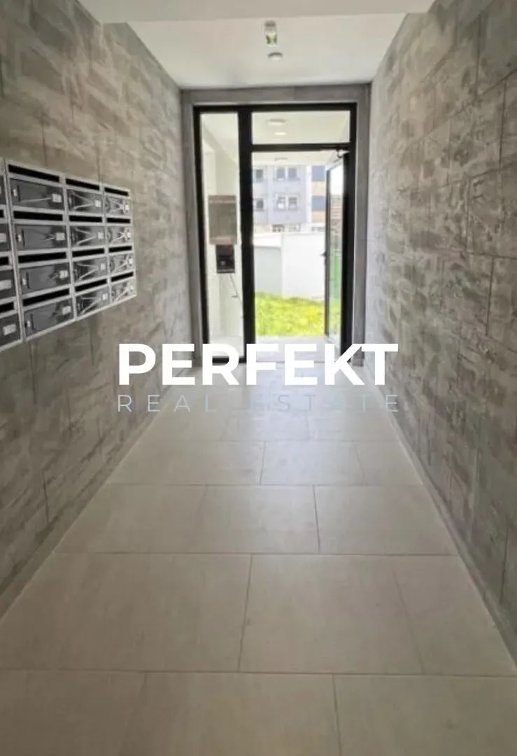 Prodaja, trosoban stan, 68m², Pančevo, Srbija