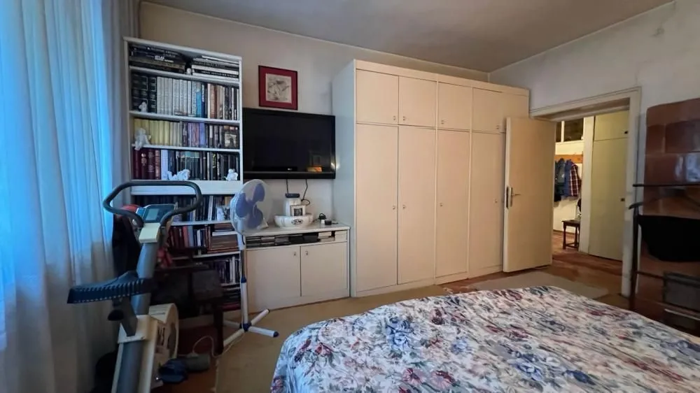 Sale, three bedroom apartment, 77m², Stari Grad, Beograd